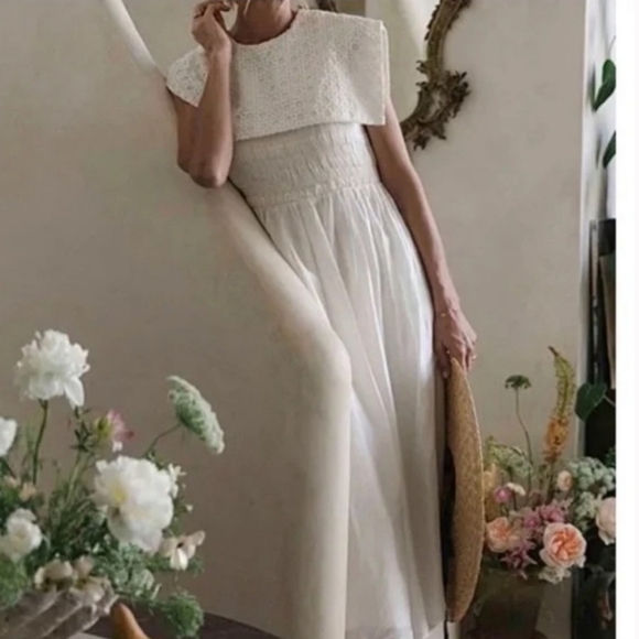 Antonio Melani x Jennifer Sumko "Alyssa" Shirred Bib Capelet Dress - Picture 3 of 15